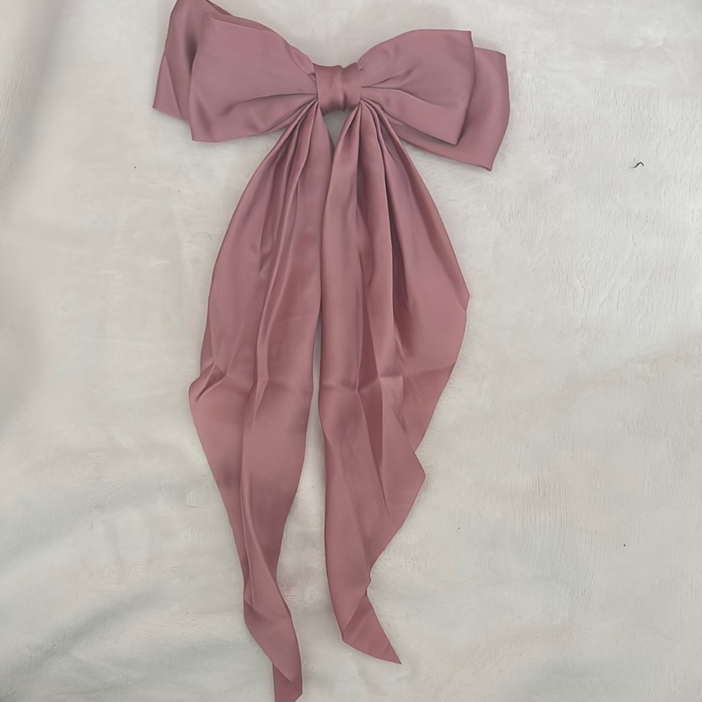 Elegant Pink Bow Scarf
